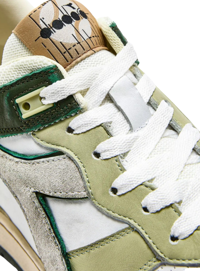 B.560 USED VERDE KOMBU